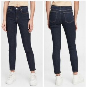 Gap True Skinny Curvy Jeans Denim Dark Mid Rise Stretchy Womens Size 30 Short